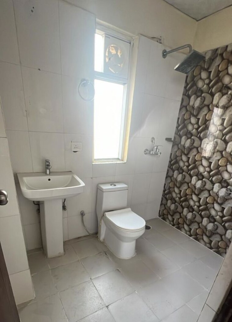 Bathroom, ace-platinum 2 Bedroom 1500 Sq.Ft. Apartment In Zeta I Greater Noida Greater Noida 10548586