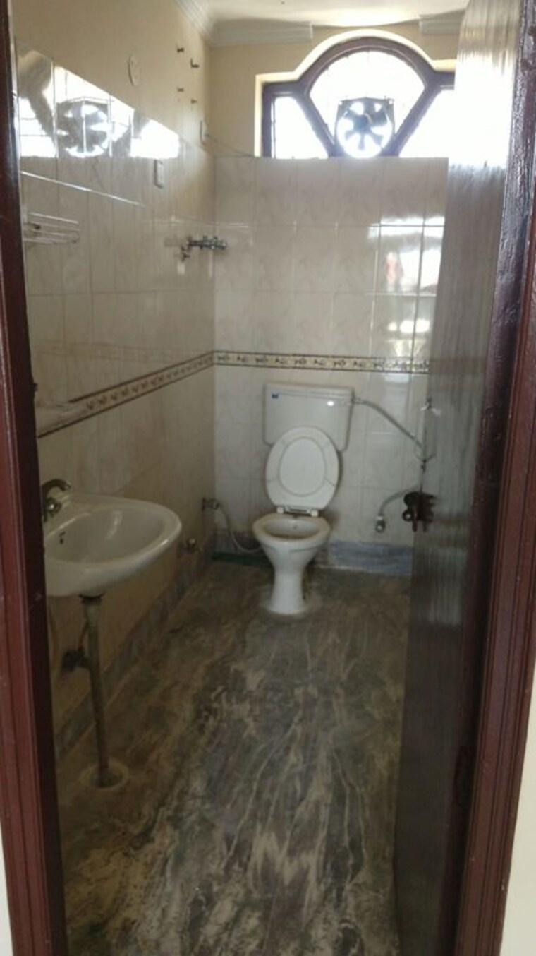 Bathroom, spazedge 1 Bedroom 800 Sq.Ft. Builder Floor In Sector 47 Gurgaon 10548585