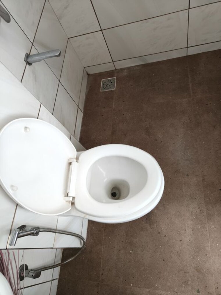 Bathroom, aniruddha-laxmi-icon 3 Bedroom 1280 Sq.Ft. Apartment In Nerul Navi Mumbai 10548595
