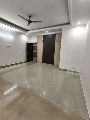 Room in 4 BHK Independent House at Sector 50 – for Rent