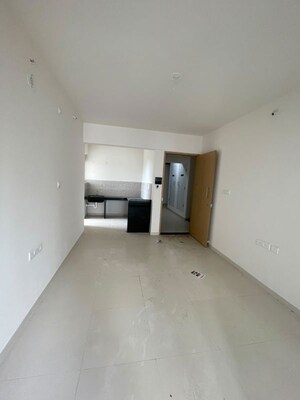 Room in 1 BHK Apartment at Kohinoor Sportsville, Hinjewadi – for Rent