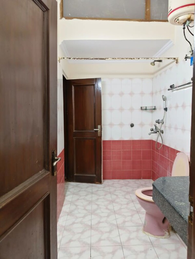 Living Room, sector 41 2 Bedroom 180 Sq.Mt. Independent House In Sector 41 Noida 10548681