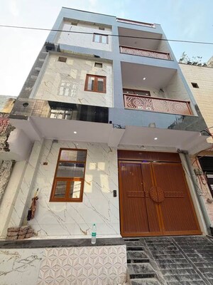 4 BHK Independent House For Sale in Uttam Nagar