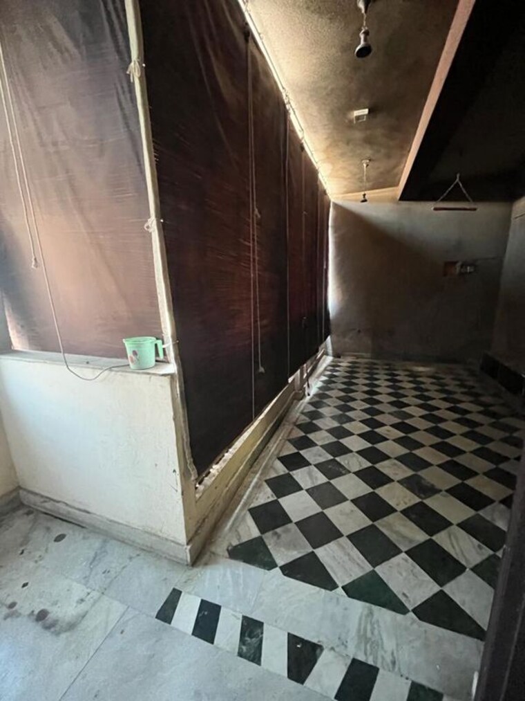 Bathroom, lohia nagar 5 Bedroom 150 Sq.Yd. Independent House In Lohia Nagar Ghaziabad 10548734