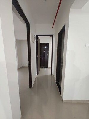 1 BHK Apartment For Rent in Metropolis Bayside, Kasarvadavali