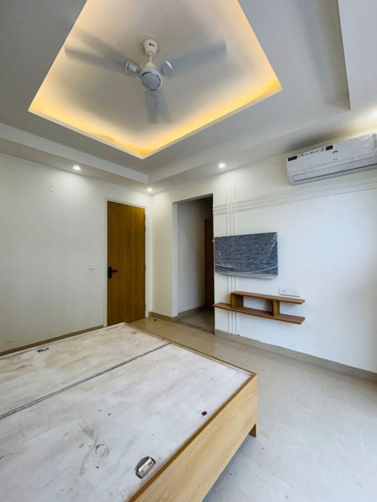 Bedroom, old-dlf-colony 2 Bedroom 1000 Sq.Ft. Builder Floor In Sector 14 Gurgaon 10548748