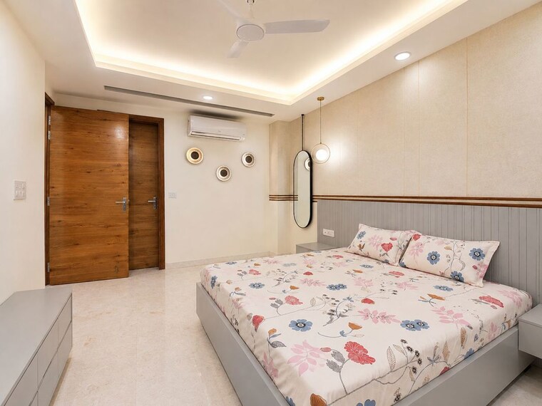 Bedroom, old-dlf-colony 2 Bedroom 1000 Sq.Ft. Builder Floor In Sector 14 Gurgaon 10548748