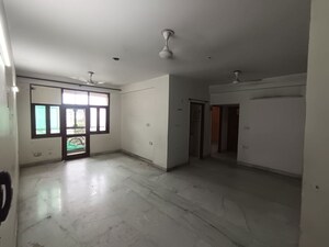 Room in 3 BHK Apartment at ATS Greens I, Sector 50 – for Sale