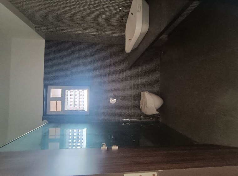 Attached Bathroom, tulshibaugwale-colony 4 Bedroom 3307 Sq.Ft. Apartment In Sahakar Nagar Pune 10548819