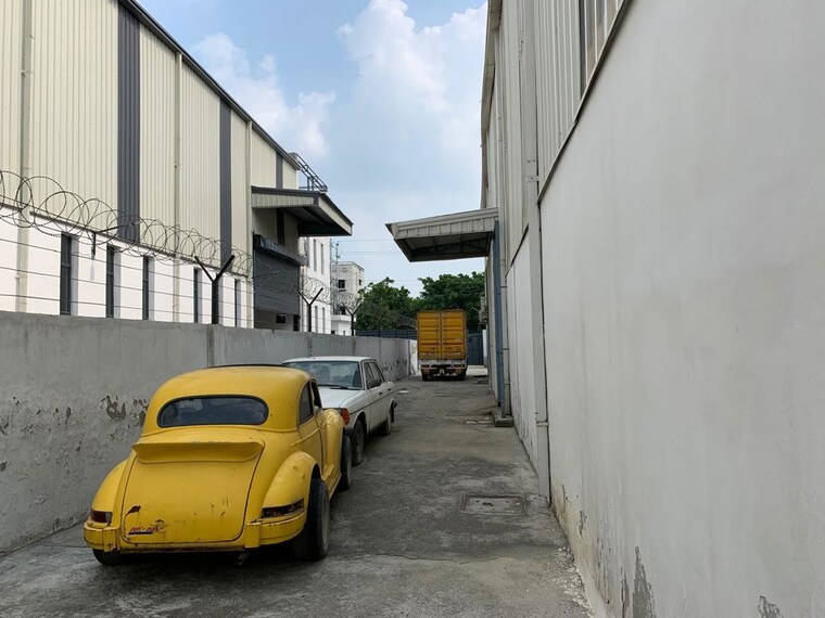  Parking, surajpur site 5 Commercial Warehouse 3500 Sq.Ft. In Surajpur Site 5 Greater Noida 10548827
