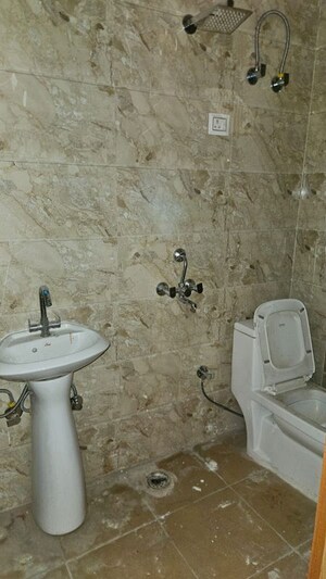 Bathroom in 1 BHK Apartment at Malviya Nagar – for Rent