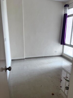 Room in 2 BHK Apartment at Sushant Golf City – for Rent