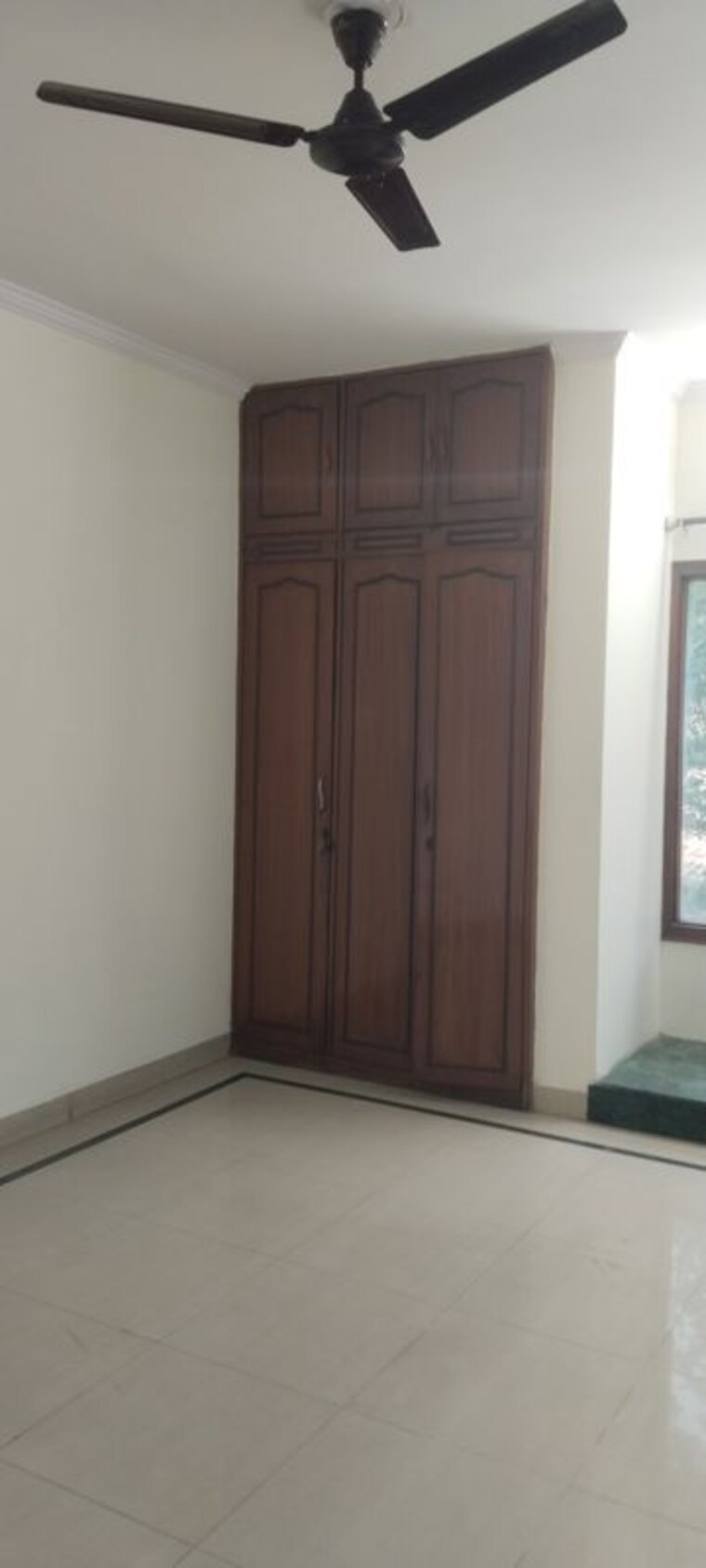 Room, sarita vihar 3 Bedroom 1800 Sq.Ft. Builder Floor In Sarita Vihar Delhi 10548832