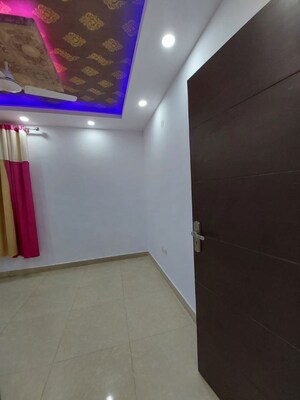 Bathroom in 1 BHK Builder Floor at Khirki Extension – for Rent