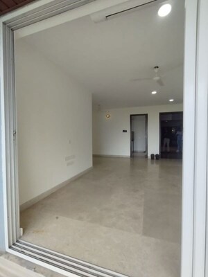 Room in 3 BHK Apartment at The Wadhwa The Nest, Andheri West – for Rent