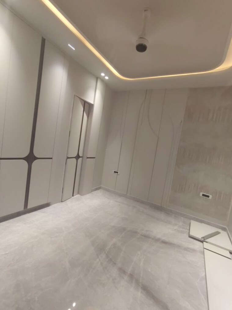 Room, vikas puri 3 Bedroom 200 Sq.Yd. Builder Floor In Vikas Puri Delhi 10548863