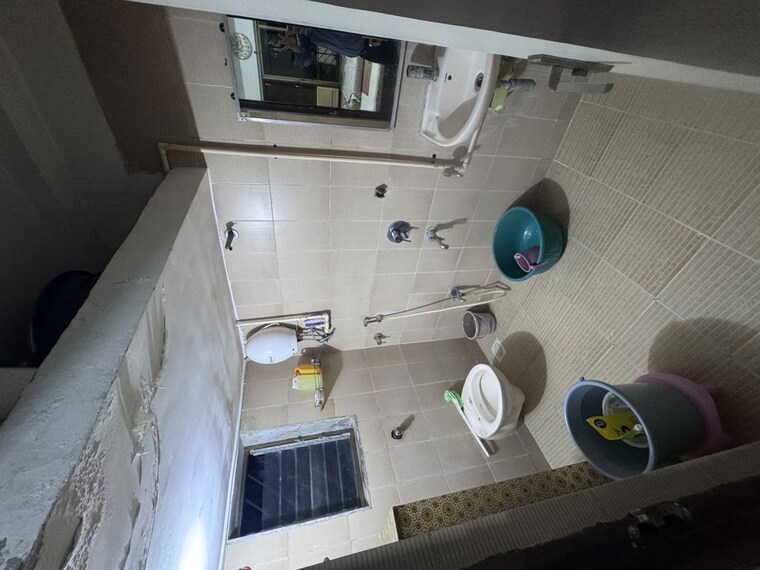 Bathroom, veesita-luxuria 2 Bedroom 1000 Sq.Ft. Apartment In Tardeo Mumbai 10548879