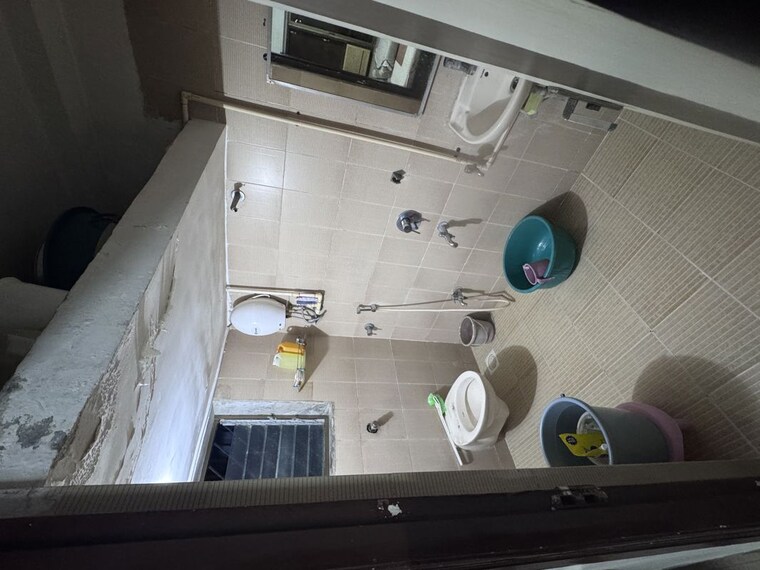 Bathroom, veesita-luxuria 2 Bedroom 1000 Sq.Ft. Apartment In Tardeo Mumbai 10548879