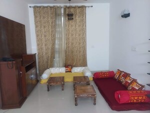 2 BHK Apartment For Rent in Ansal Highland Park, Sector 103
