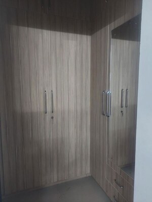 Furnished Amenities in 2 BHK Apartment at Ansal Highland Park, Sector 103 – for Rent
