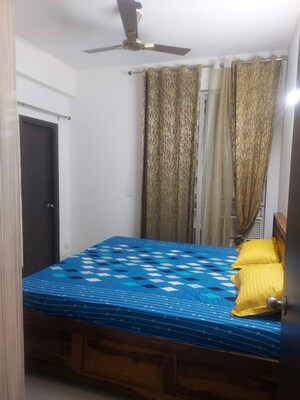 Bedroom in 2 BHK Apartment at Ansal Highland Park, Sector 103 – for Rent