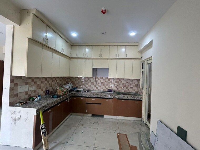 Kitchen, gaur-city-4th-avenue 3.5 Bedroom 1650 Sq.Ft. Apartment In Sector 4 Greater Noida Greater Noida 10548926