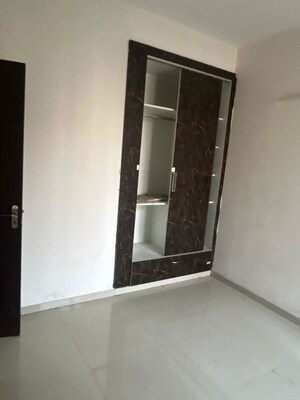 2 BHK Apartment For Rent in JNC The Park, Sector 16c Greater Noida
