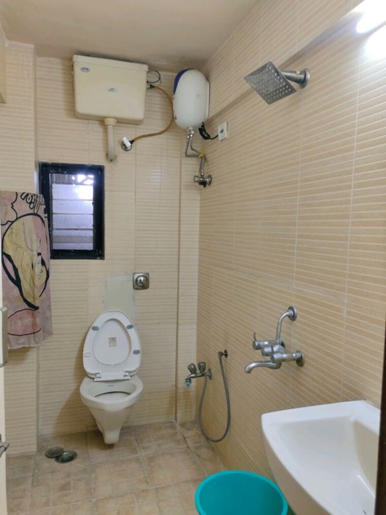 Bathroom, sagar-darshan-towers 3 Bedroom 1700 Sq.Ft. Apartment In Nerul Navi Mumbai 10548946