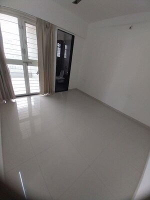 Room in 3 BHK Apartment at Shiv 24 Sunshine Towers, Chikhali – for Rent