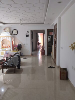 Living Room in 4 BHK Builder Floor at Chattarpur – for Rent