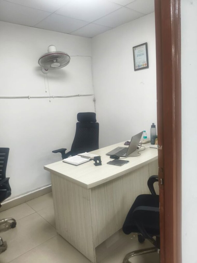 Team Area, sector 3 Commercial Office Space 800 Sq.Ft. In Sector 3 Noida 10548979