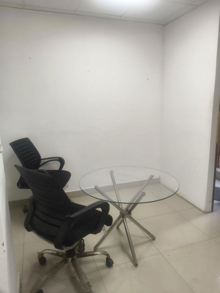 Common Area, sector 3 Commercial Office Space 800 Sq.Ft. In Sector 3 Noida 10548979