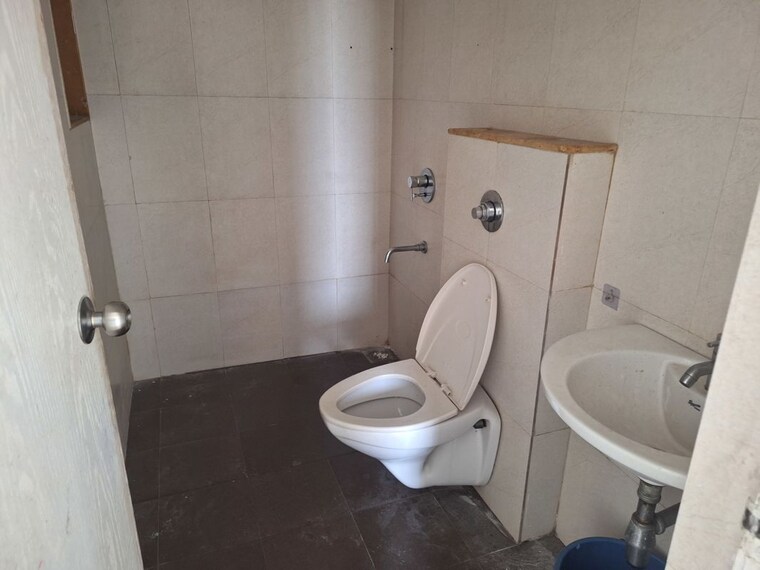 Bathroom, lodha-casa-bella-gold  668 Sq.Ft. Apartment In Dombivli East Thane 10548987