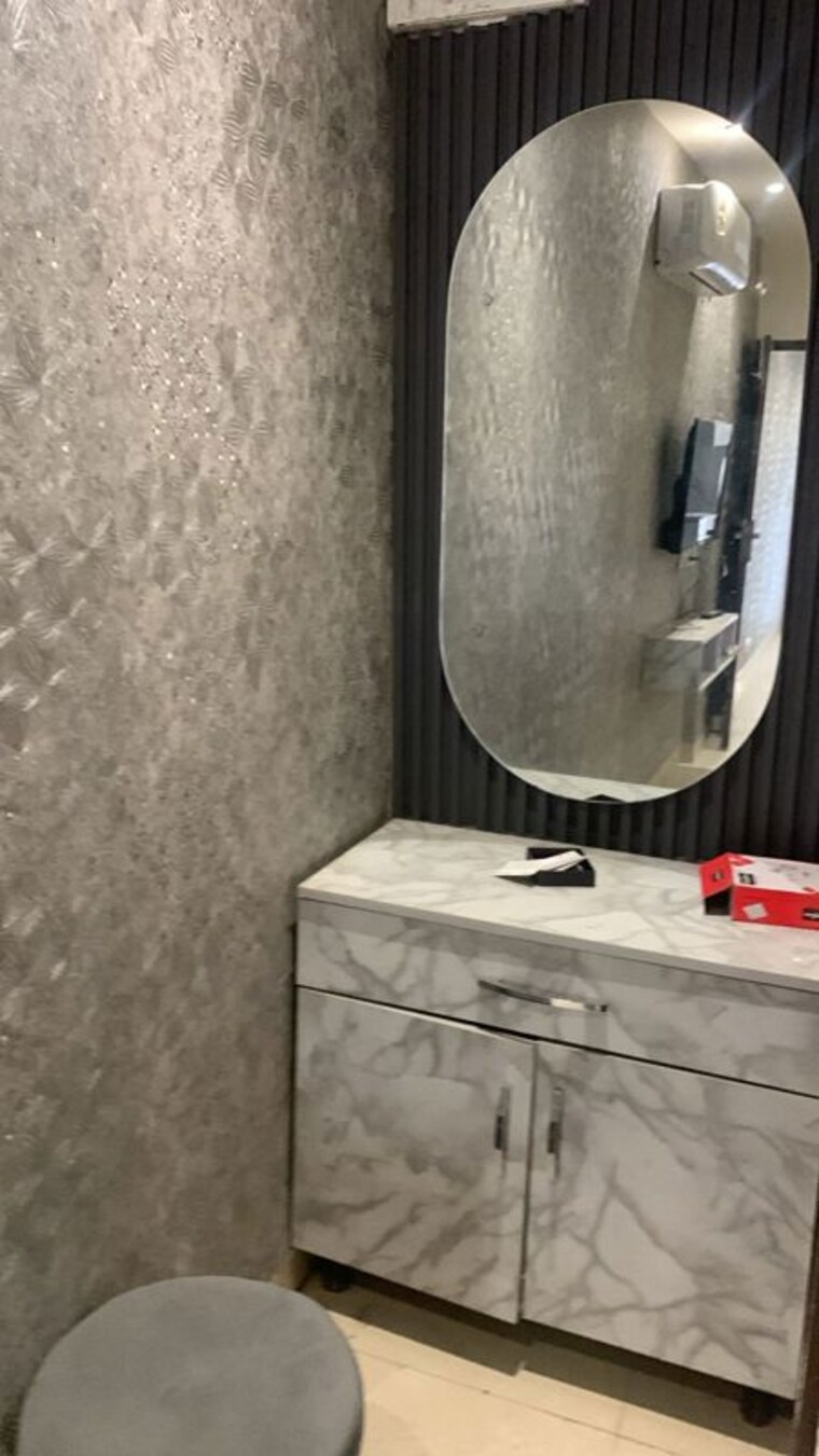 Bathroom, lifestyle-homes 1 Bedroom 1000 Sq.Ft. Apartment In Patiala Road Zirakpur 10549047