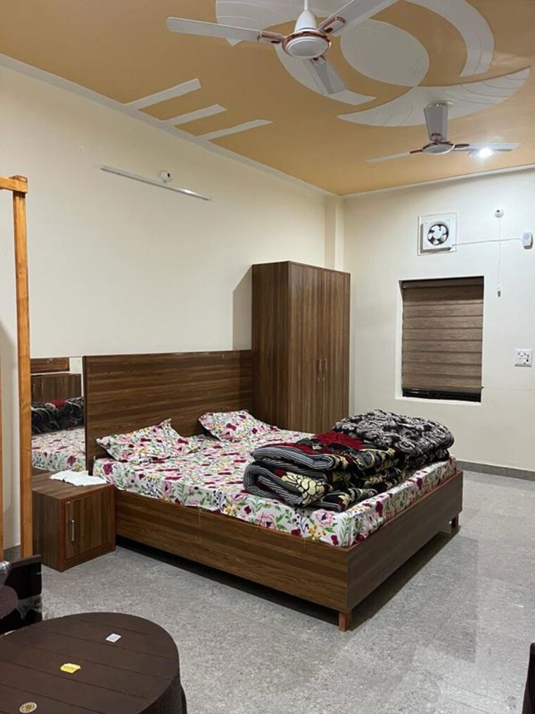 Bedroom, shiva-enclave-zirakpur 1 RK 900 Sq.Ft. Apartment In Patiala Road Zirakpur 10549048