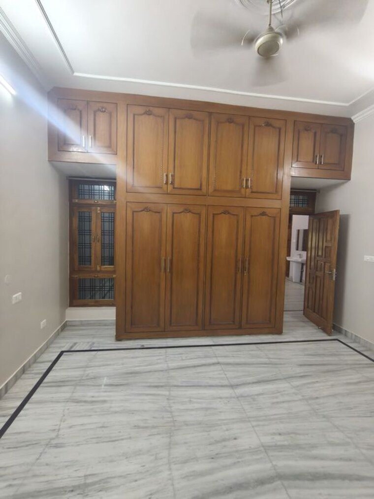 Room, gomti nagar 3.5 Bedroom 3255 Sq.Ft. Independent House In Gomti Nagar Lucknow 10549057