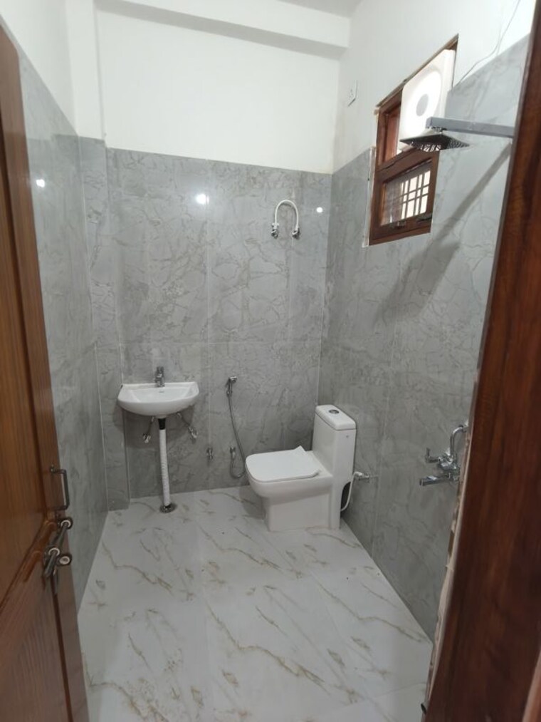 Bathroom, bbd-green-city 3 Bedroom 1885 Sq.Ft. Apartment In Gomti Nagar Lucknow 10549070