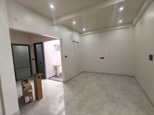 Room in 3 BHK Apartment at Pardos Okas Residency, Sushant Golf City – for Rent