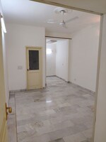 2 BHK + Store Room 300 Sq.Mt. Builder Floor in RWA Apartments Sector 39