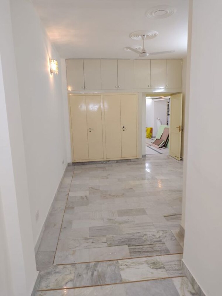 undefined, rwa-apartments-sector-39 2 Bedroom 300 Sq.Mt. Builder Floor In Sector 39 Noida 10549076