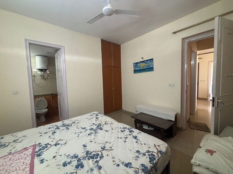 Bedroom, jmd-gardens 3.5 Bedroom 1875 Sq.Ft. Apartment In Sector 33 Gurgaon 10549084