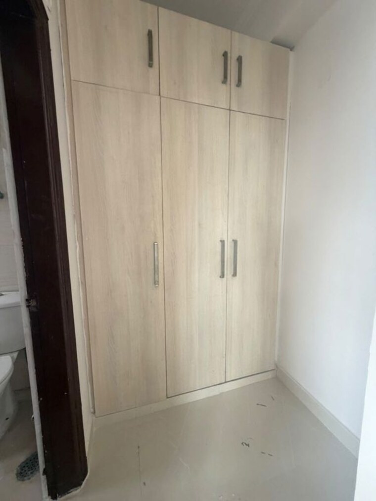 Bathroom, maxworth-premier-urban 3.5 Bedroom 1800 Sq.Ft. Apartment In Sector 15 Gurgaon 10549088