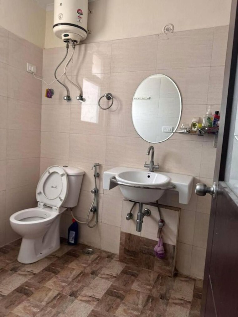Bathroom, maxworth-premier-urban 2 Bedroom 1200 Sq.Ft. Apartment In Sector 15 Gurgaon 10549091