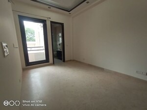 Room in 3 BHK Builder Floor at Greater Kailash I – for Rent