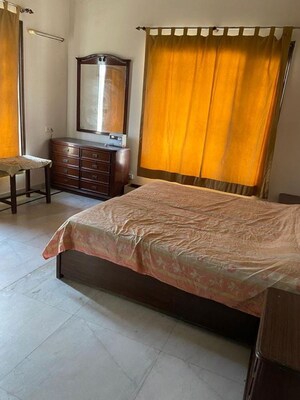 2 BHK Builder Floor For Rent in South City 1