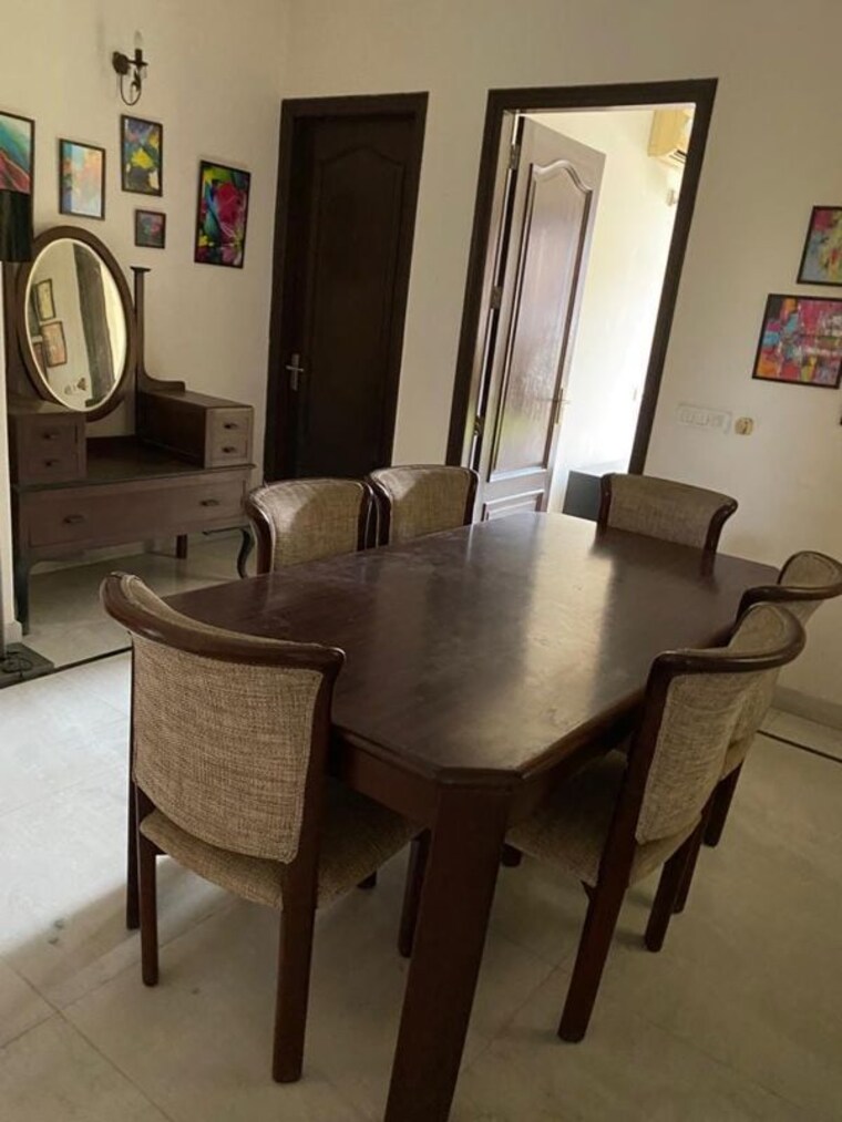 Team Area, south city 1 2 Bedroom 1800 Sq.Ft. Builder Floor In South City 1 Gurgaon 10549097