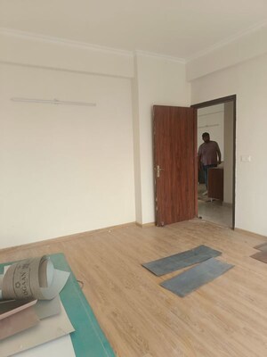 4 BHK Apartment For Rent in Sector 76
