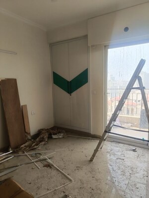 Staircase in 4 BHK Apartment at Sector 76 – for Rent