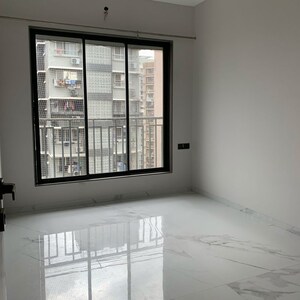Room in 2 BHK Apartment at H Rishabraj Park Vistas, Dalvi Nagar – for Rent