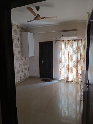 3 BHK Apartment For Rent in Antriksh Golf View - II, Sector 78